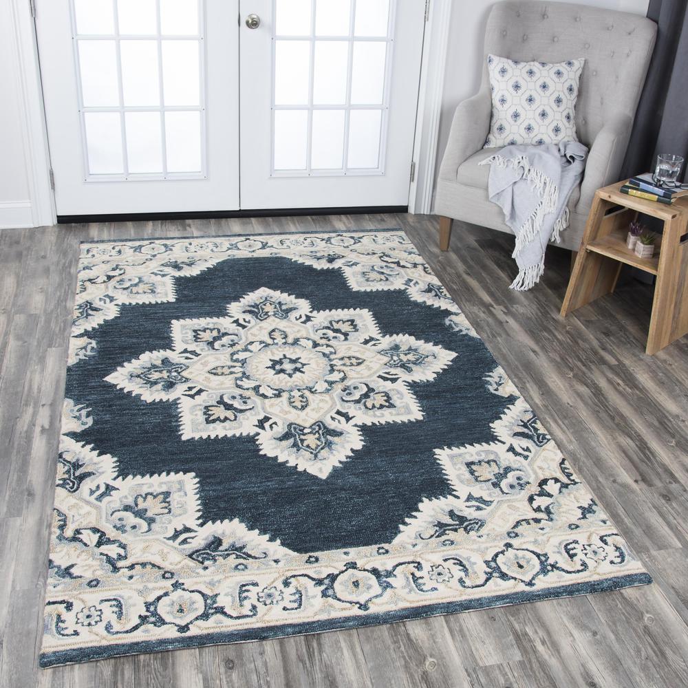 8' x 10' Hand-Tufted Rectangle Rug. Picture 2