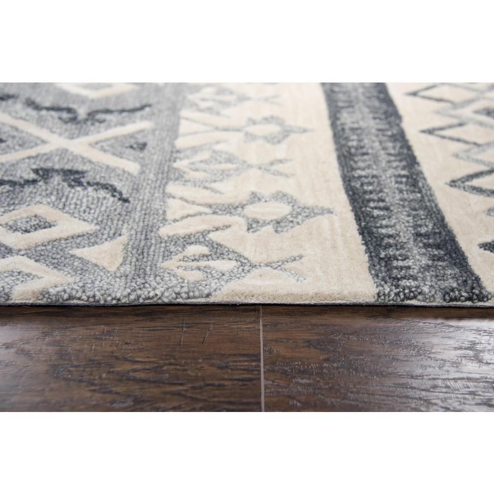 8' x 10' Hand-Tufted Rectangle Rug. Picture 6