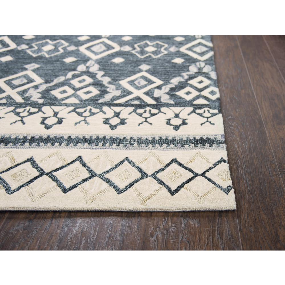 8' x 10' Hand-Tufted Rectangle Rug. Picture 3