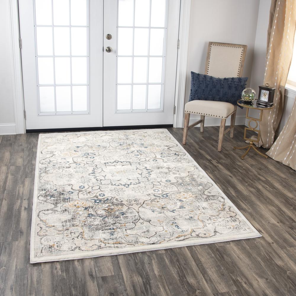 4' x 6' Machine-Made Rectangle Rug. Picture 6