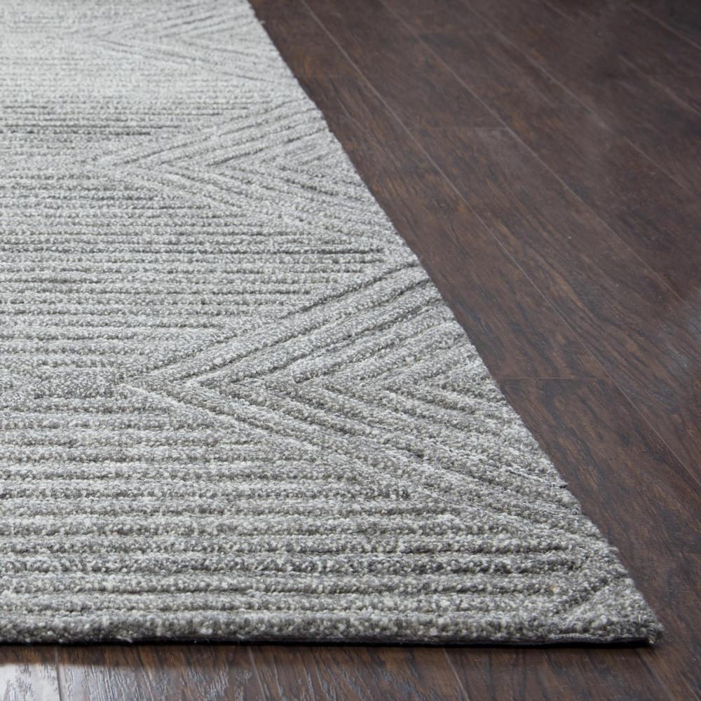 5' x 8' Hand-Tufted Rectangle Rug. Picture 2
