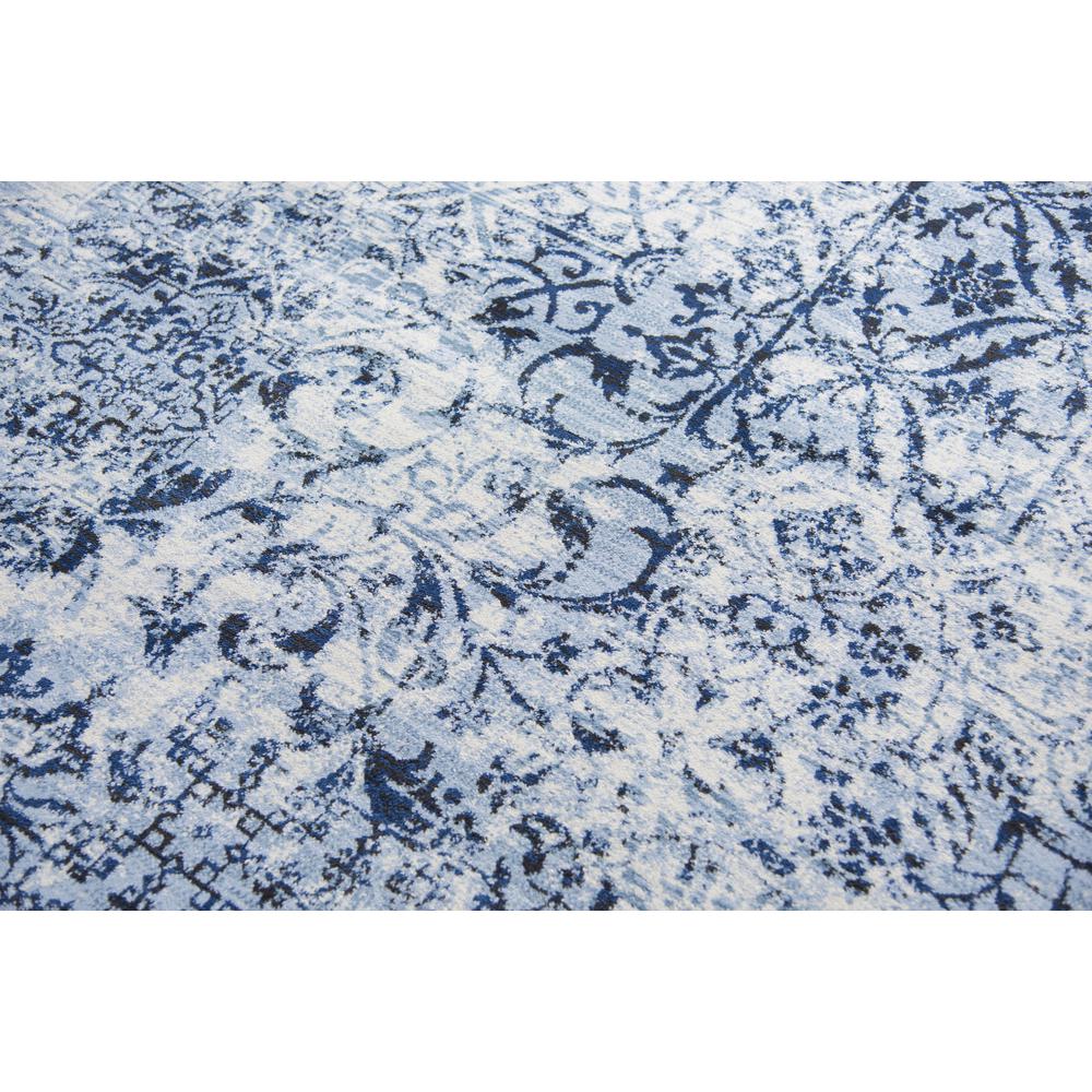 7' x 10' Machine-Made Rectangle Rug. Picture 4