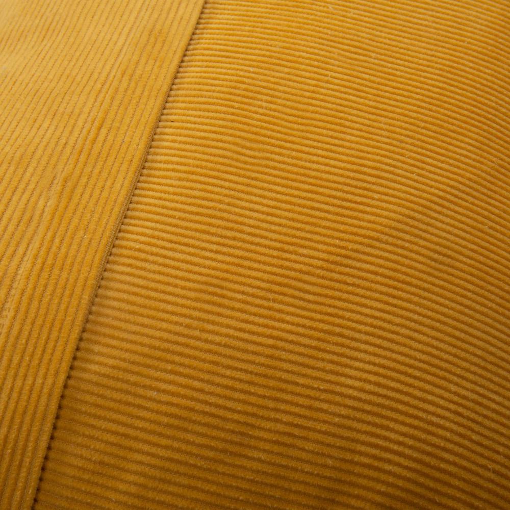 14"x26" indoor pillow. Picture 3