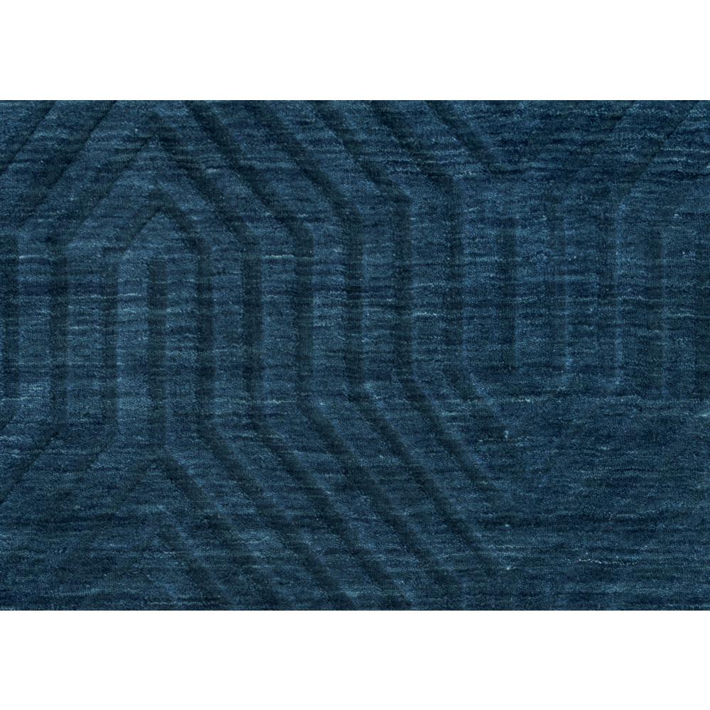5' x 8' Hand-Tufted Rectangle Rug. Picture 2