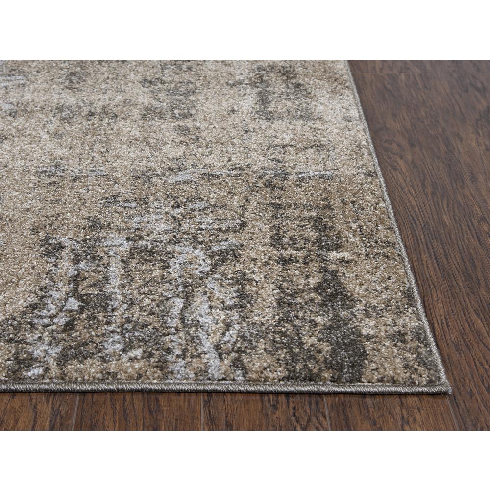 5' x 8' Machine-Made Rectangle Rug. Picture 7