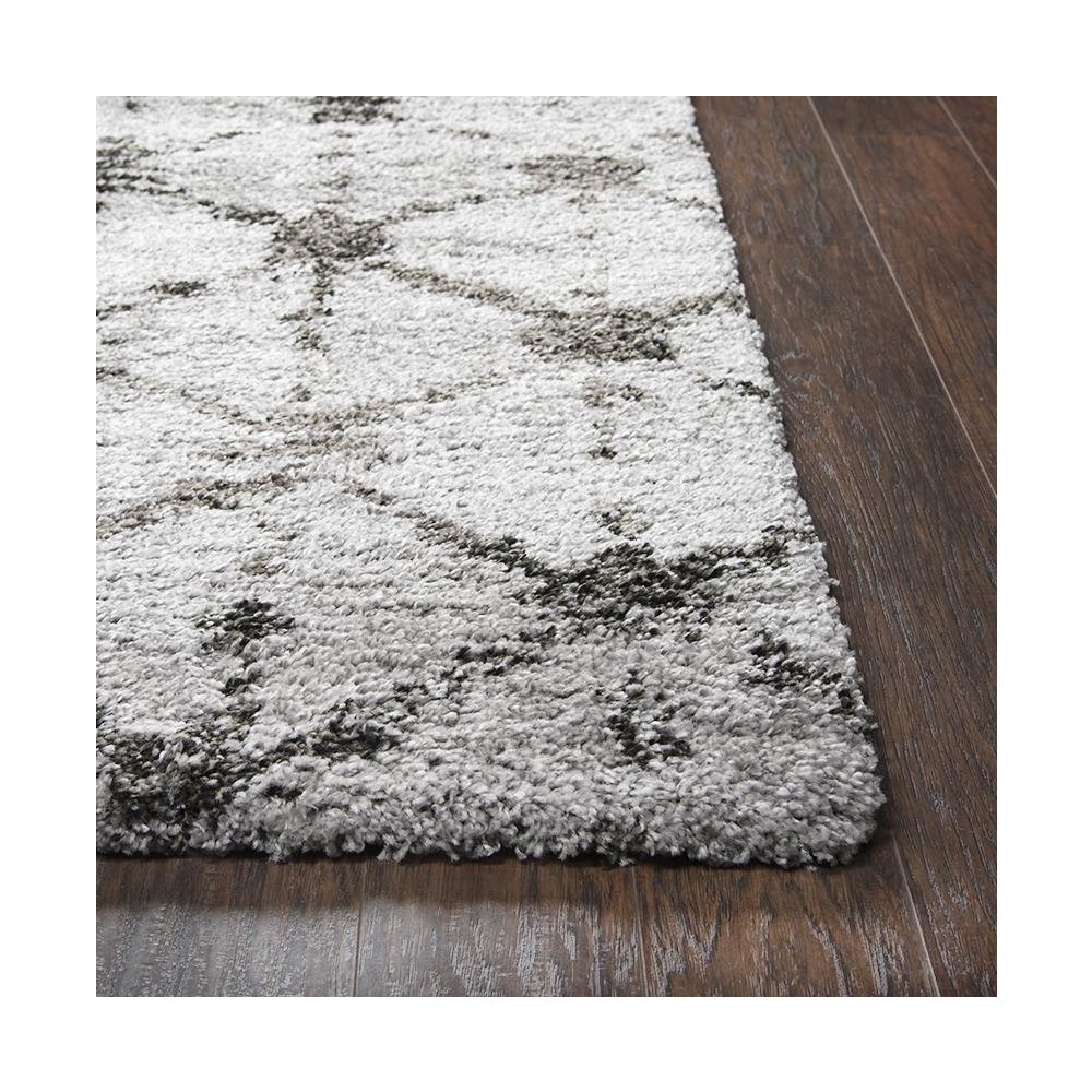 8' x 10' Machine-Made Rectangle Rug. Picture 2