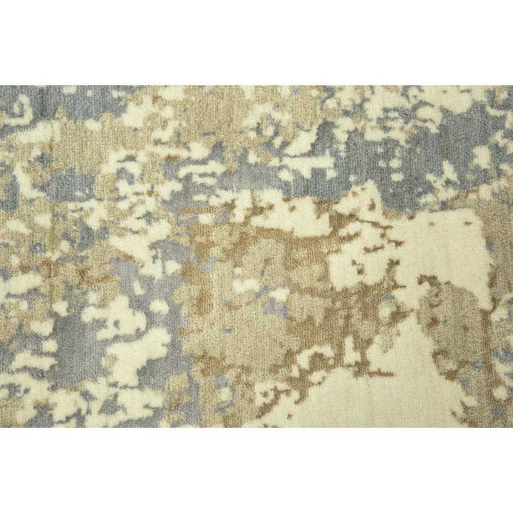 8' x 10' Hybrid Rectangle Rug. Picture 5