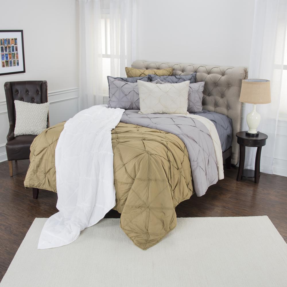 Rizzy Home 90" x 92" Quilt- BT1713. Picture 3