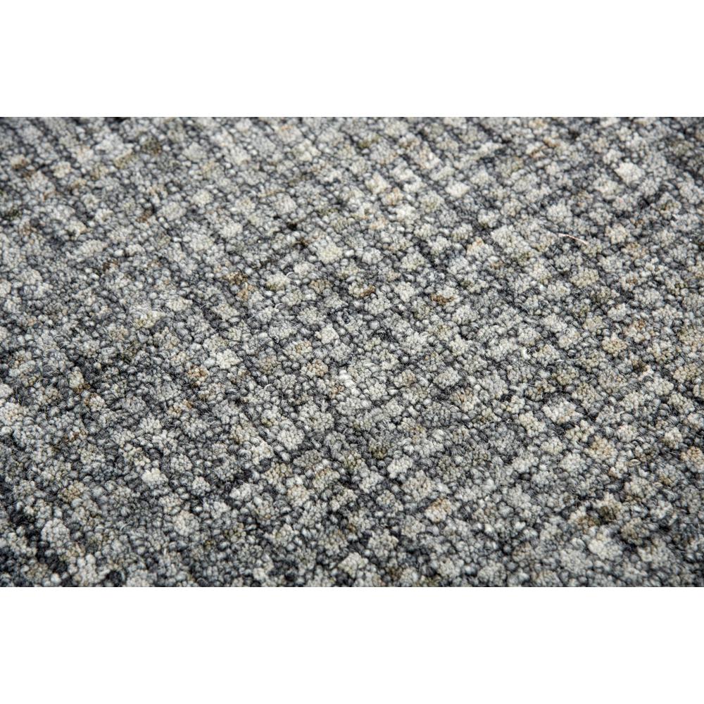 8' x 10' Hand-Tufted Rectangle Rug. Picture 5