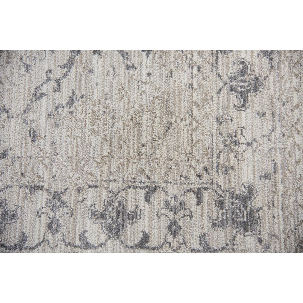 8' x 10' Machine-Made Rectangle Rug. Picture 5