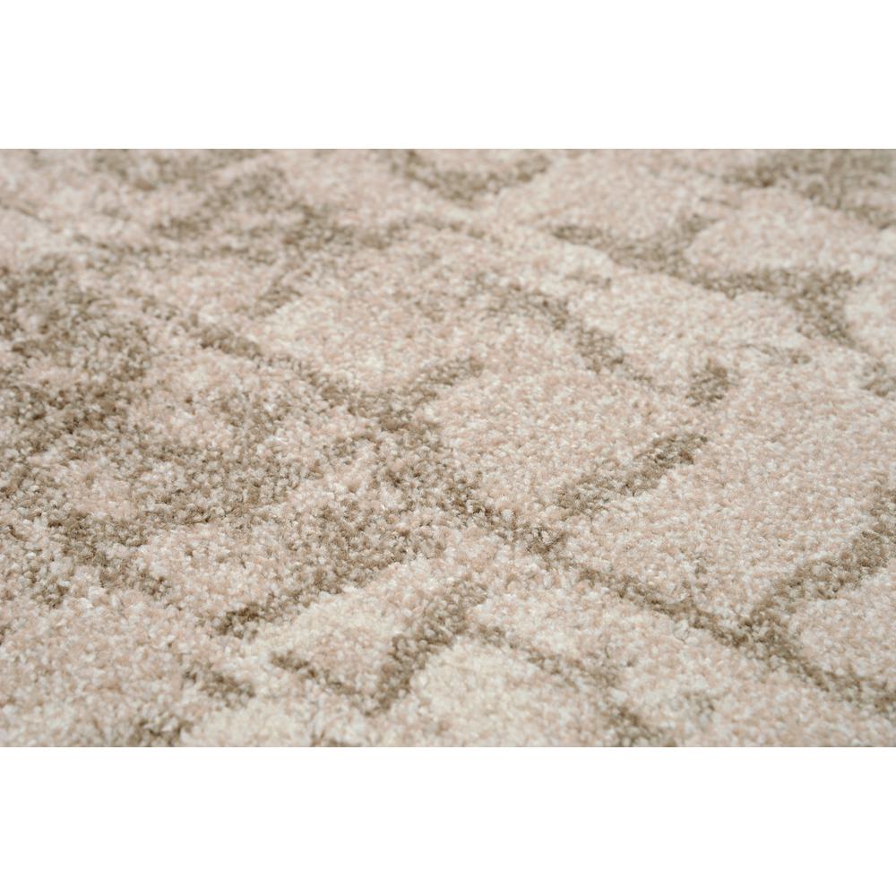 4' x 6' Machine-Made Rectangle Rug. Picture 8