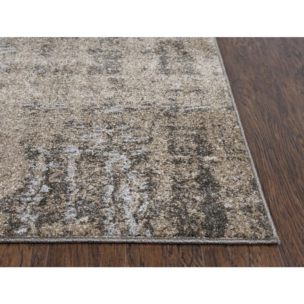 4' x 6' Machine-Made Rectangle Rug. Picture 1