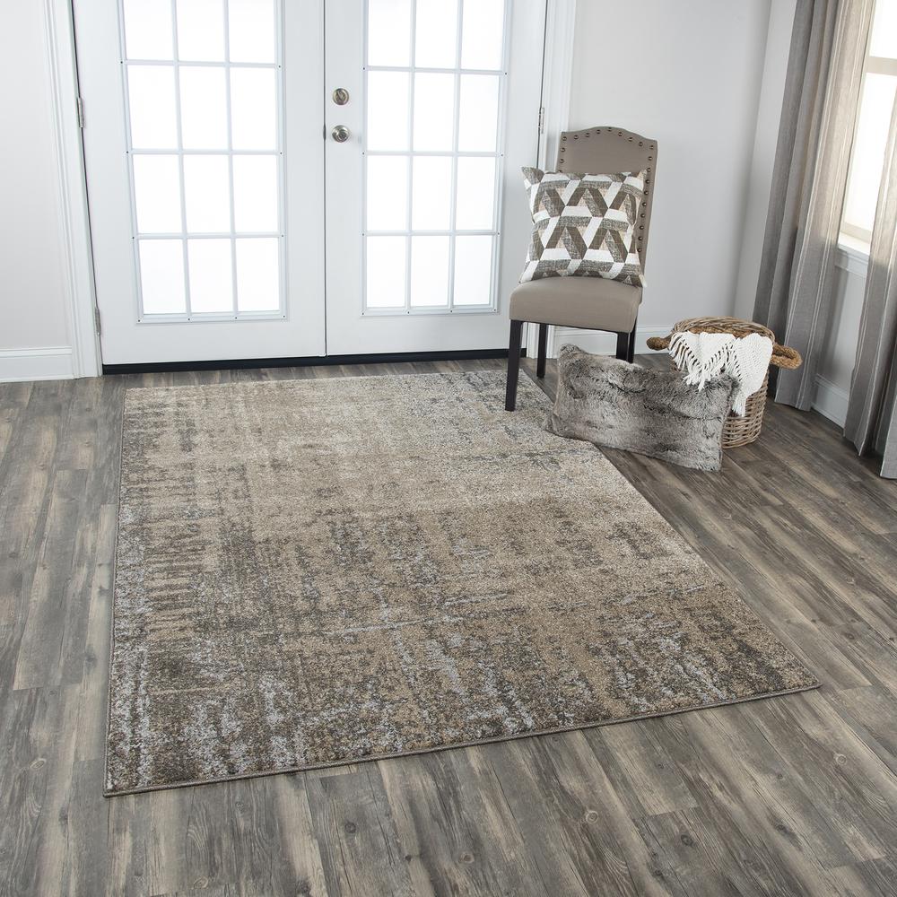 4' x 6' Machine-Made Rectangle Rug. Picture 12