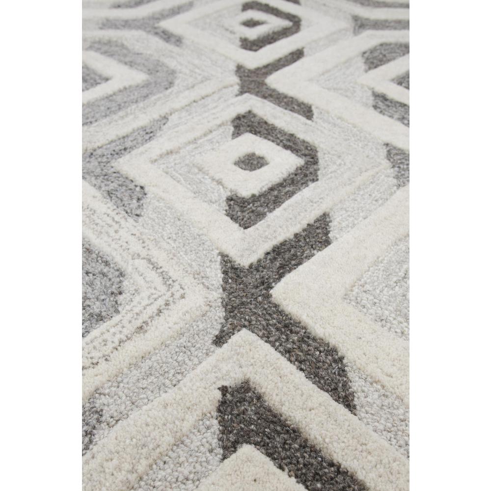 9' x 12' Hand-Tufted Rectangle Rug. Picture 3