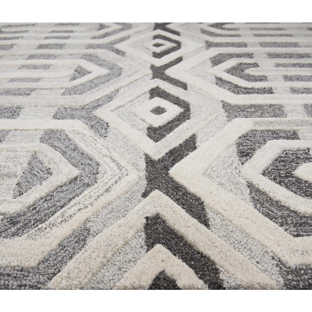 9' x 12' Hand-Tufted Rectangle Rug. Picture 4