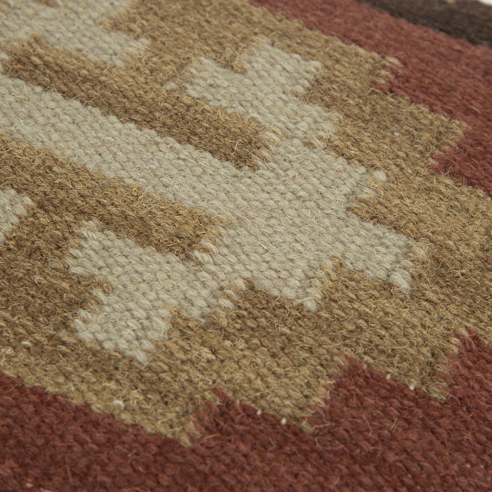 18" x 18" Down Filled Pillow. Picture 4