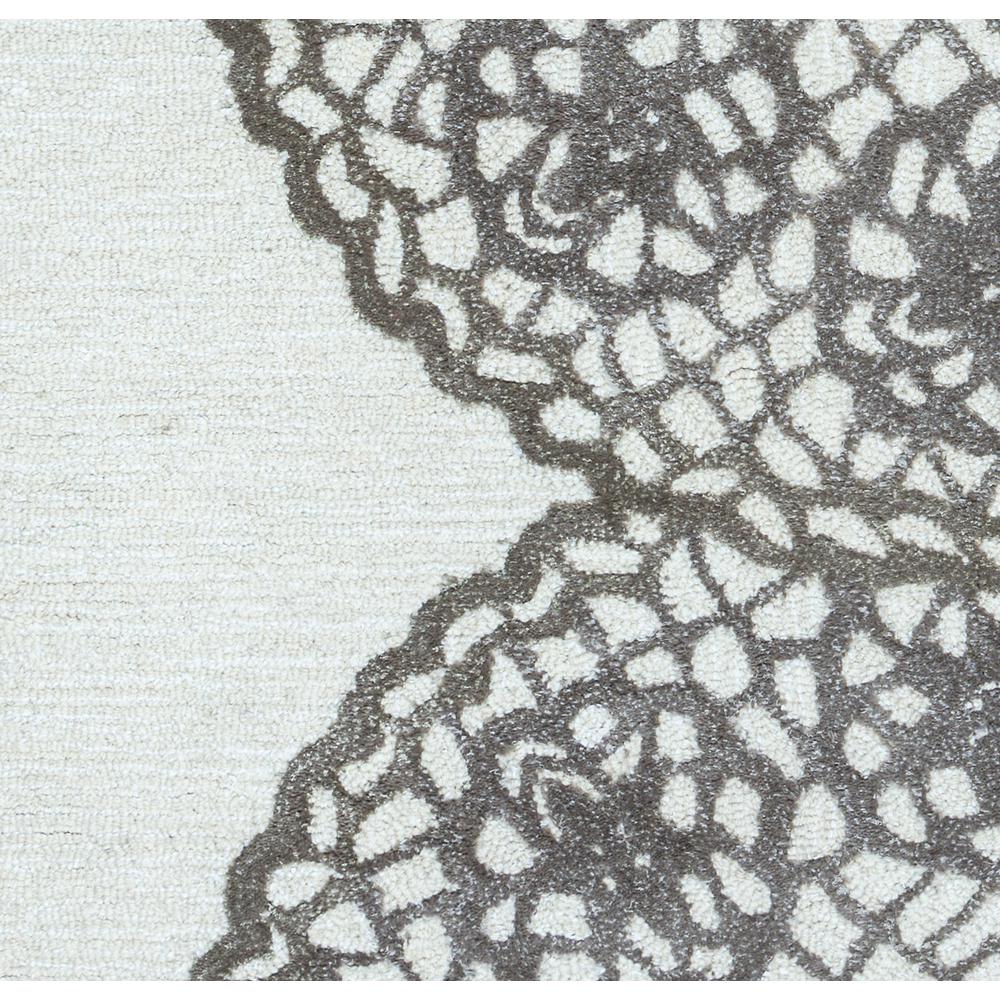 7' x 10' Hand-Tufted Rectangle Rug. Picture 3
