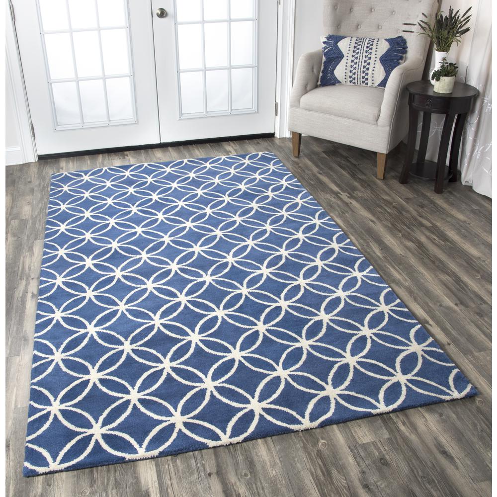 2' x 8' Hand-Tufted Rectangle Runner. Picture 6