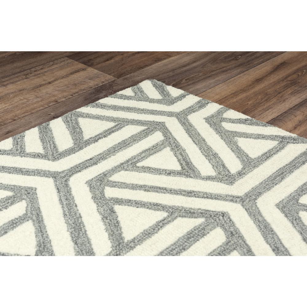 5' x 8' Hand-Tufted Rectangle Rug. Picture 3