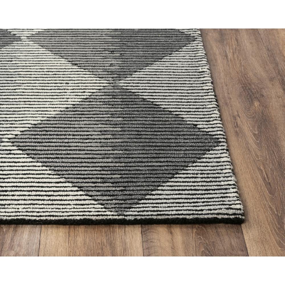 5' x 8' Hand-Tufted Rectangle Rug. Picture 1