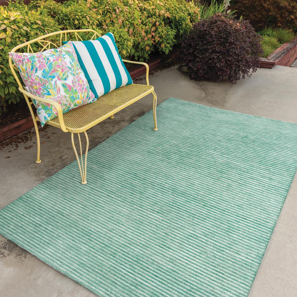 5' x 8' Hand-Tufted Rectangle Rug. Picture 5