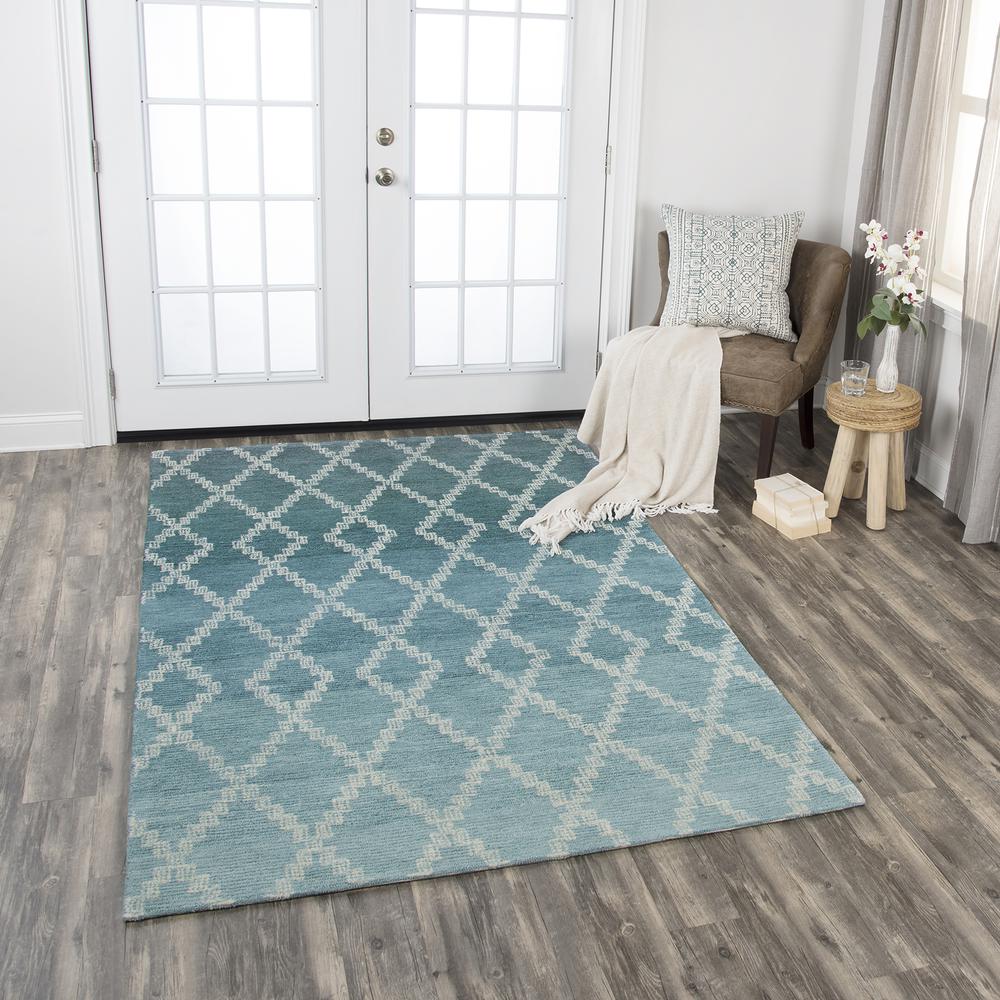 8' x 10' Hand-Tufted Rectangle Rug. Picture 12