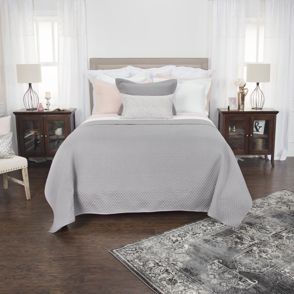Rizzy Home 106" x 92" Quilt- BQ4518. Picture 9