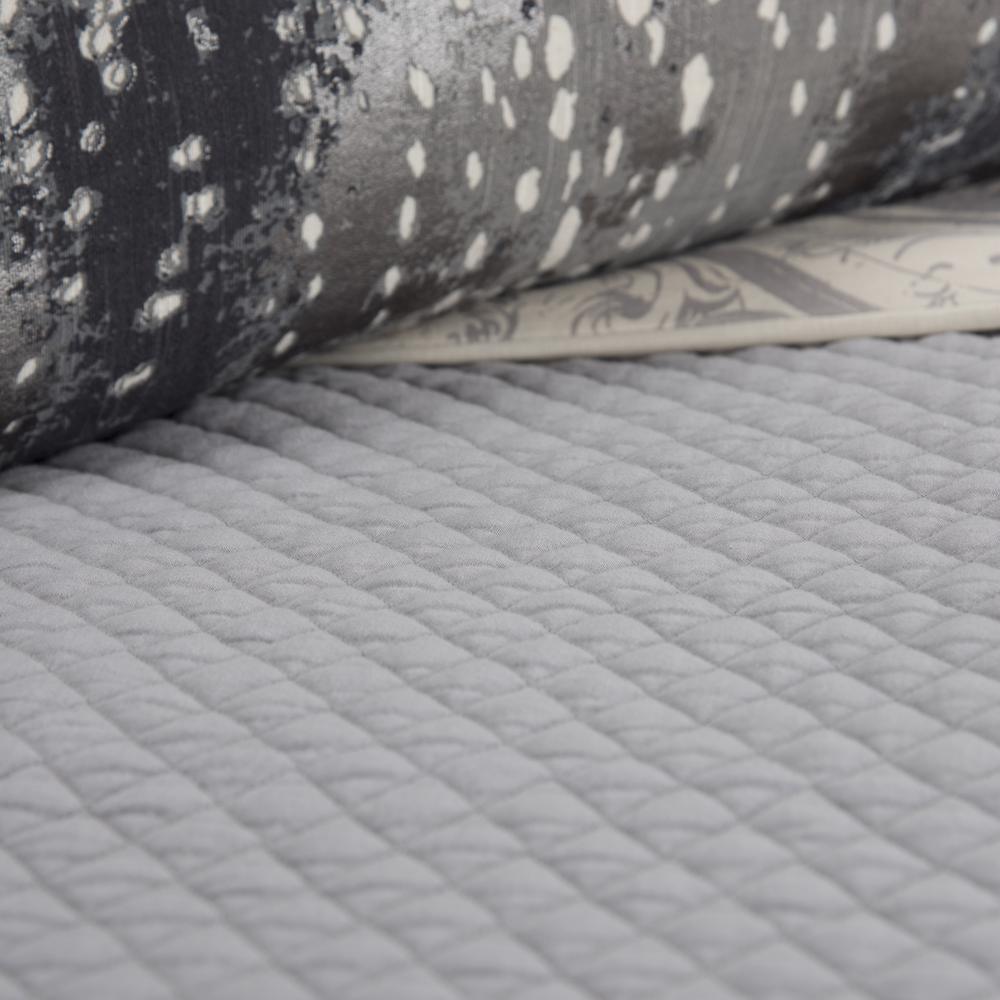 Rizzy Home 106" x 92" Quilt- BQ4518. Picture 12