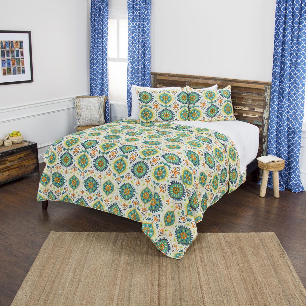 Rizzy Home 106" x 92" Quilt- BQ4619. Picture 1
