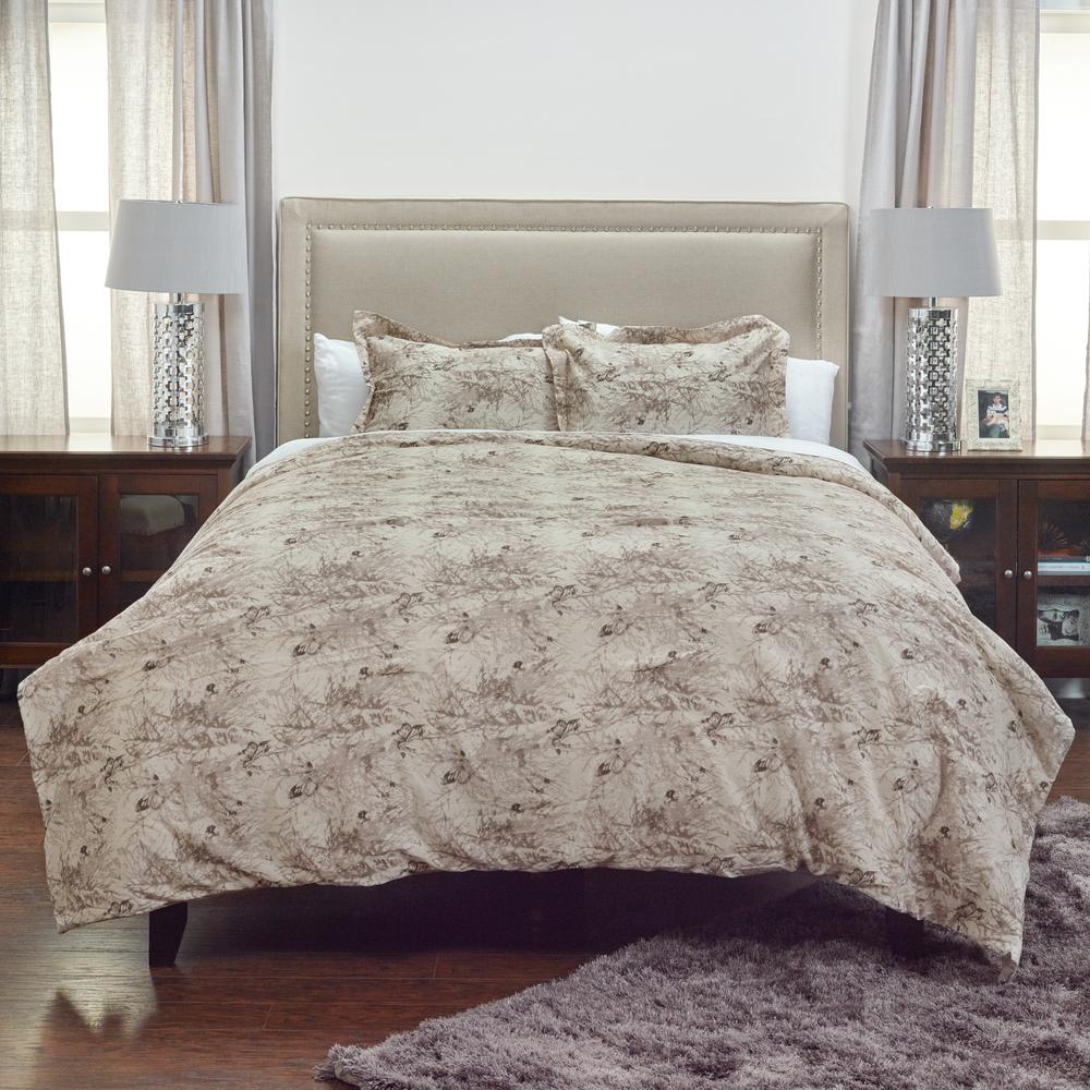 Rizzy Home 106" x 92" Comforter - BT3008. Picture 2