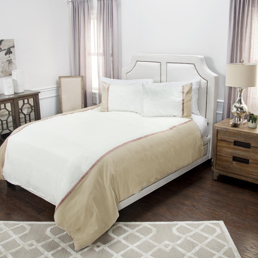 Rizzy Home 114" x 98" Duvet - BT4443. Picture 1