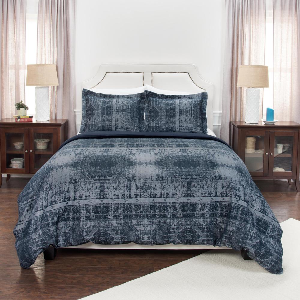 114" x 98" Duvet. Picture 1