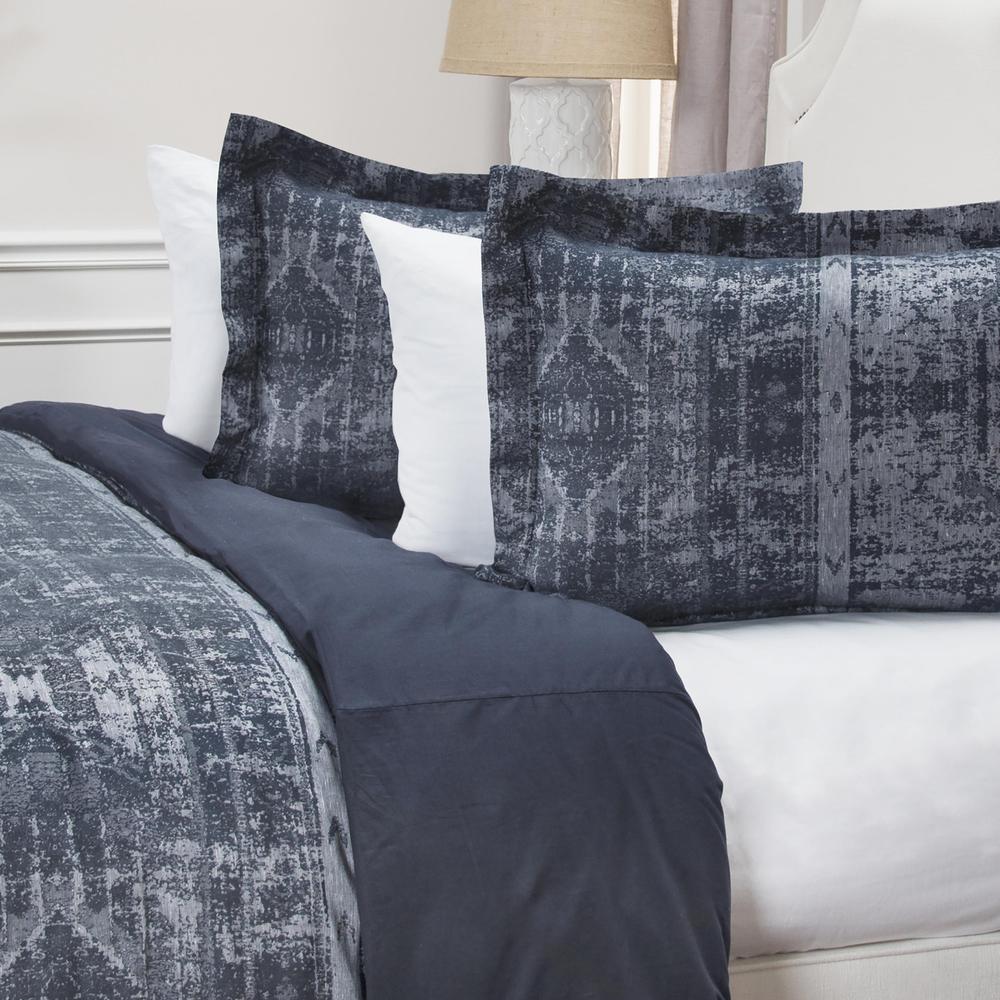 114" x 98" Duvet. Picture 2