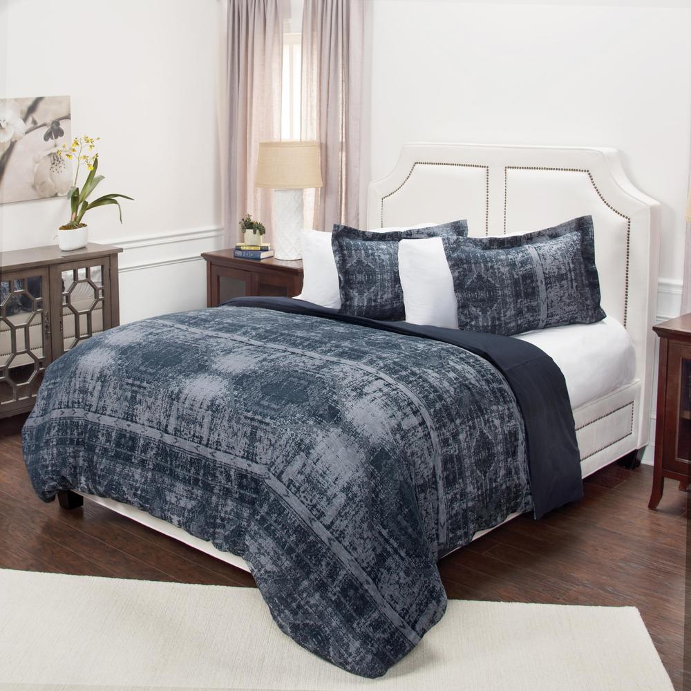 114" x 98" Duvet. Picture 4