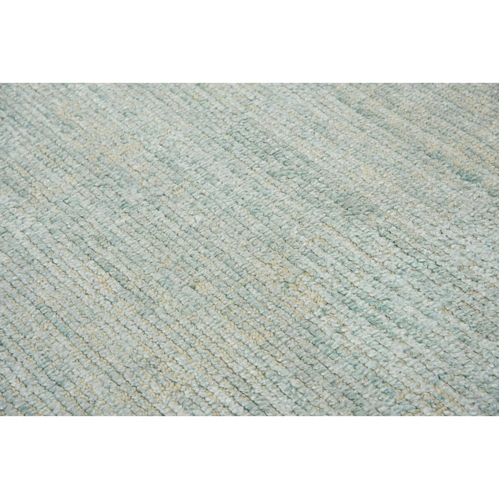 Casual Solid 9' x 12' Rug, Green. Picture 5