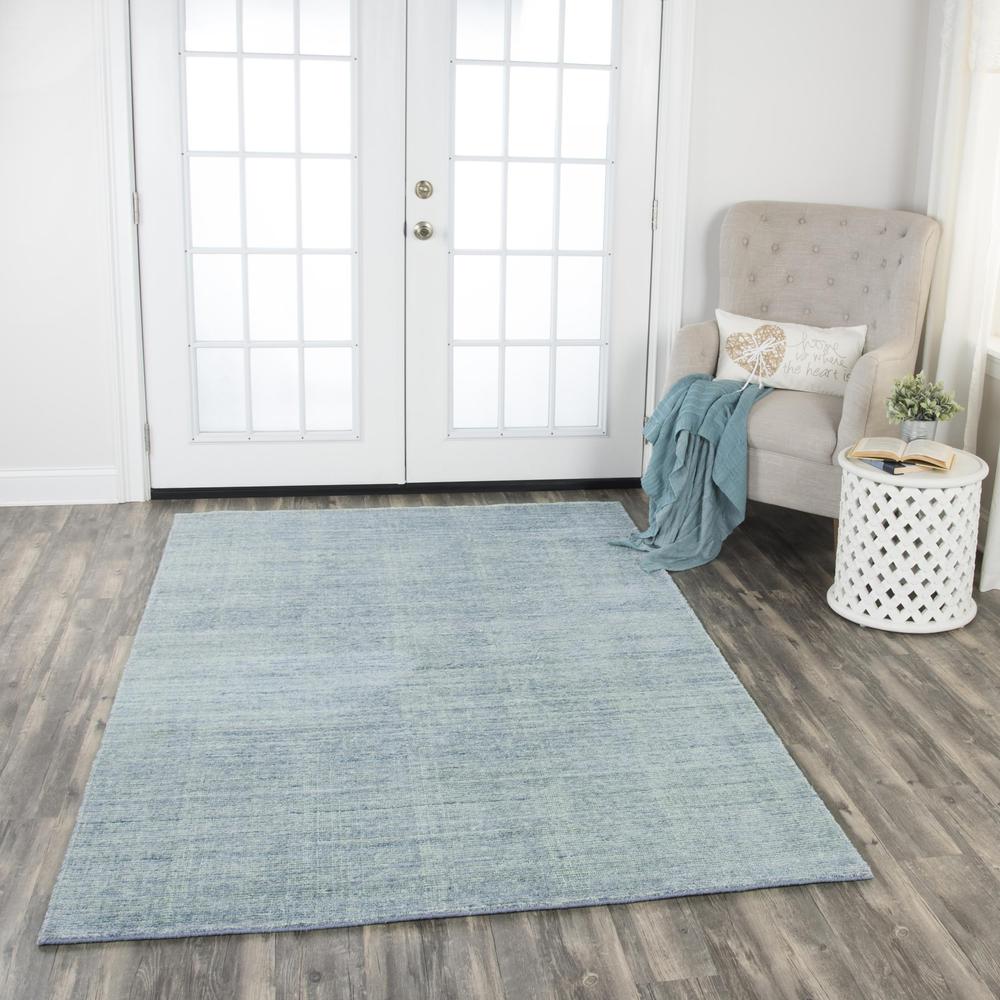 5' x 8' Hand-Loomed Rectangle Rug. Picture 2