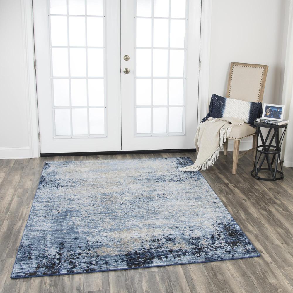Encore Blue 5'2" x 7'3" Power-Loomed Rug- EN7271. Picture 2