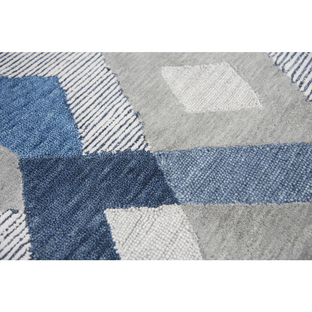10' x 13' Hand-Tufted Rectangle Rug. Picture 3