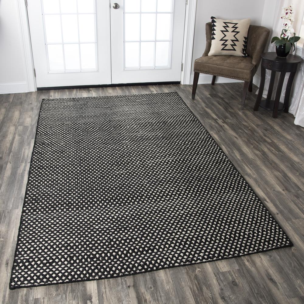8' x 10' Hand-Woven Rectangle Rug. Picture 6