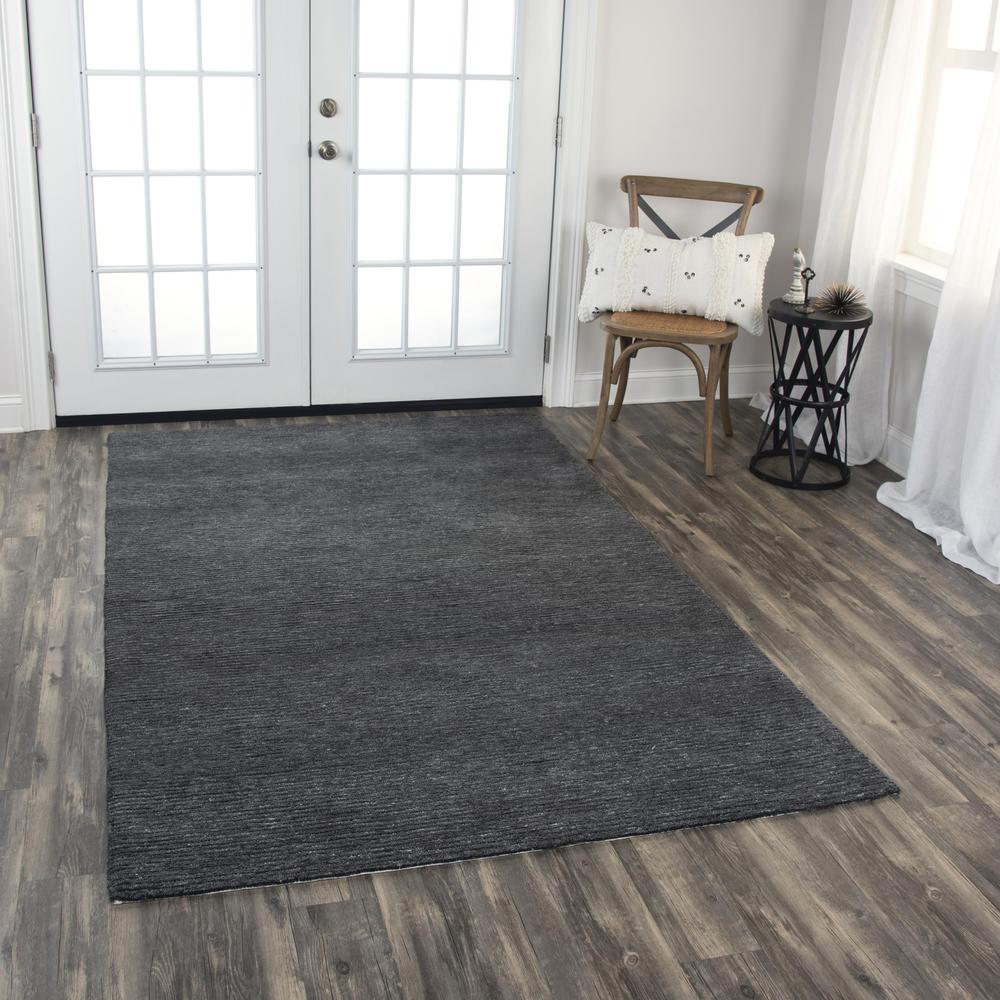 5' x 8' Hand-Tufted Rectangle Rug. Picture 2