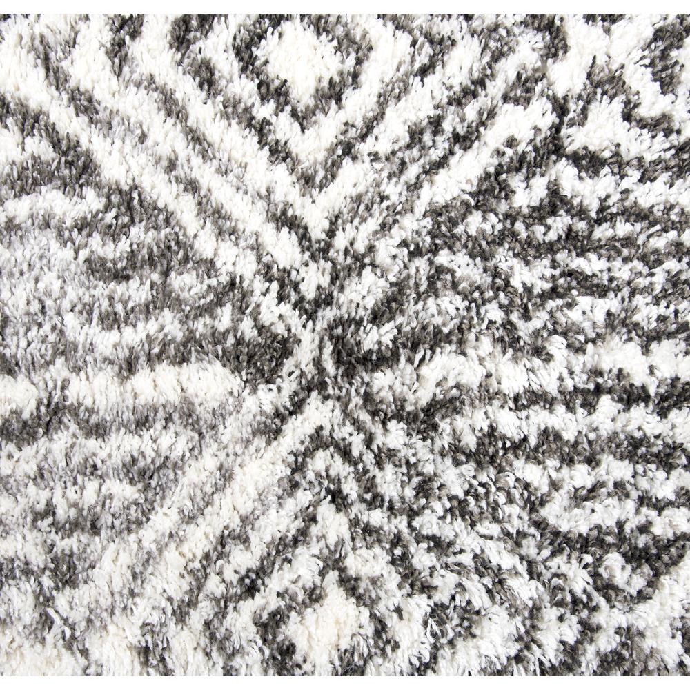8' x 10' Machine-Made Rectangle Rug. Picture 2