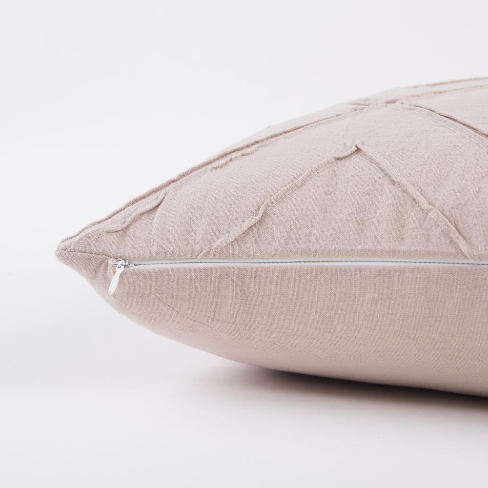 Rizzy Home 20" x 20" Pillow Cover- T13200. Picture 6