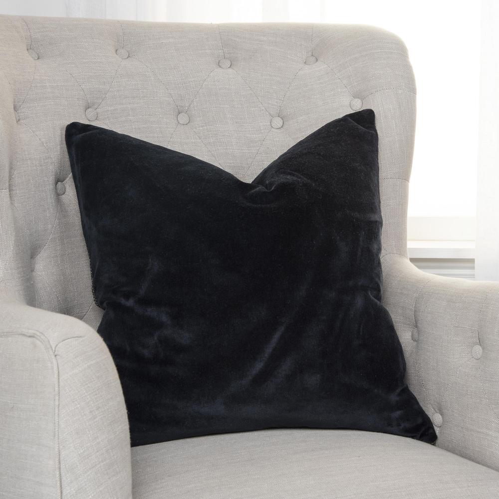 22" x 22" Pillow Cover. Picture 2