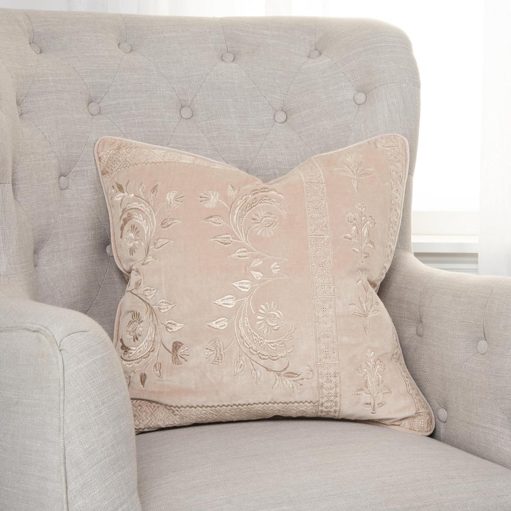 20" x 20" Pillow Cover. Picture 5