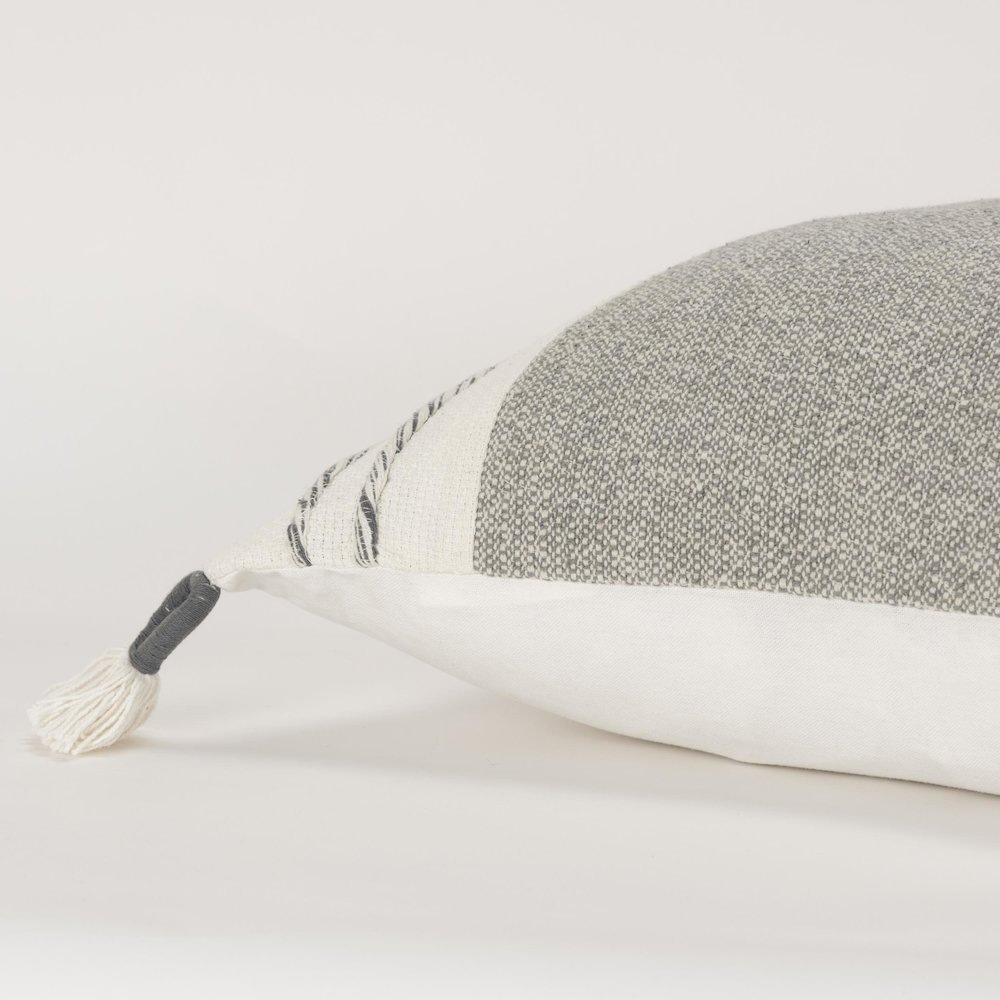 20" x 20" Pillow Cover. Picture 5
