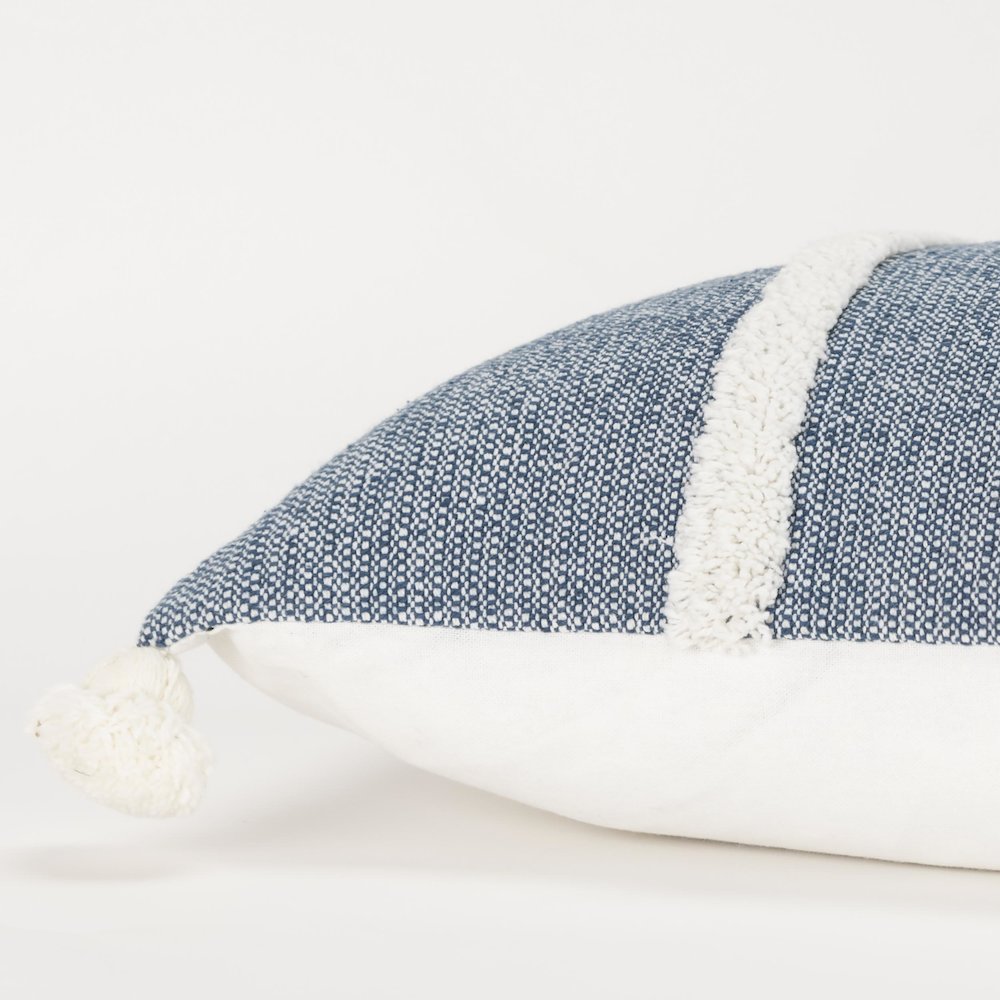14" x 26" Pillow Cover. Picture 5