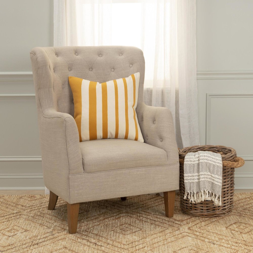 20"X20" 1 decorative pillow cover. Picture 2