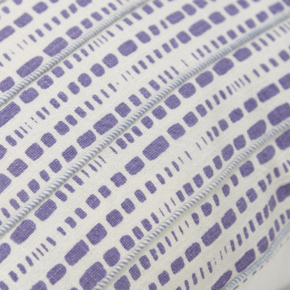 20"X20" 1 decorative pillow cover. Picture 3