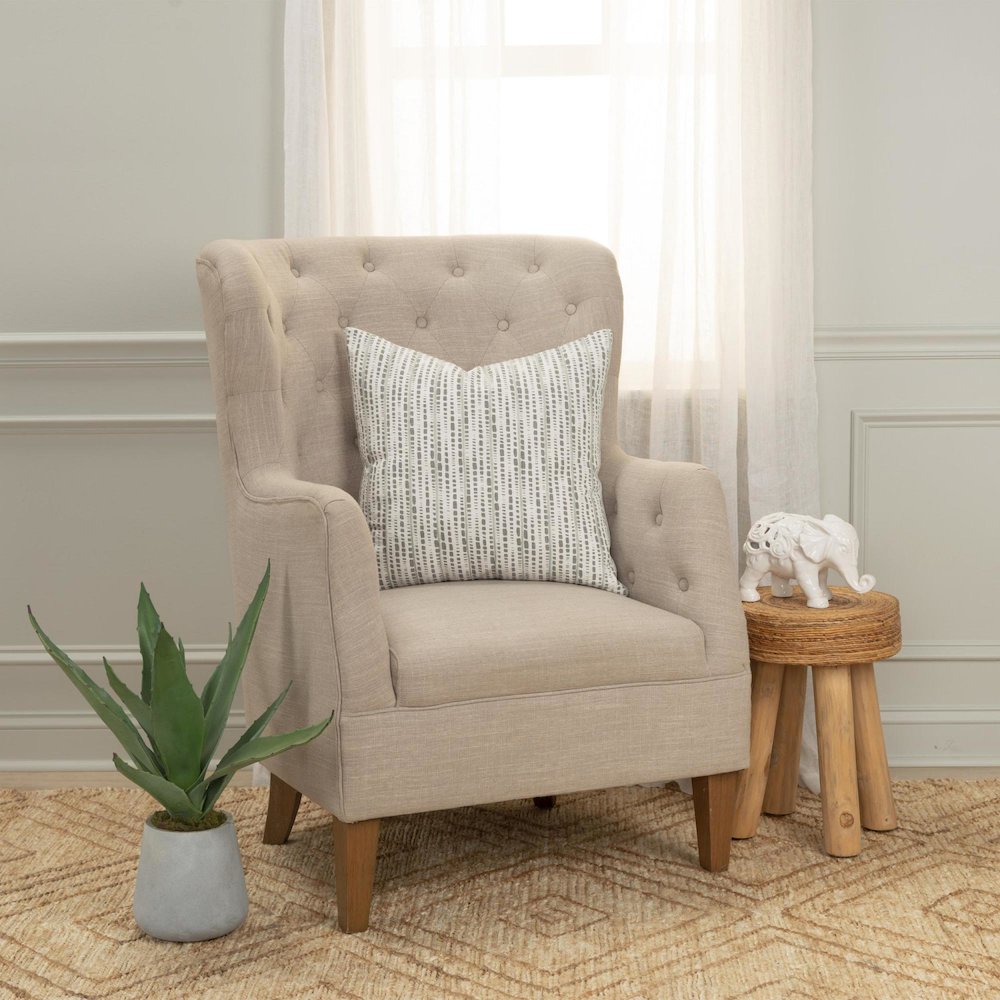 20"X20" 1 decorative pillow cover. Picture 2