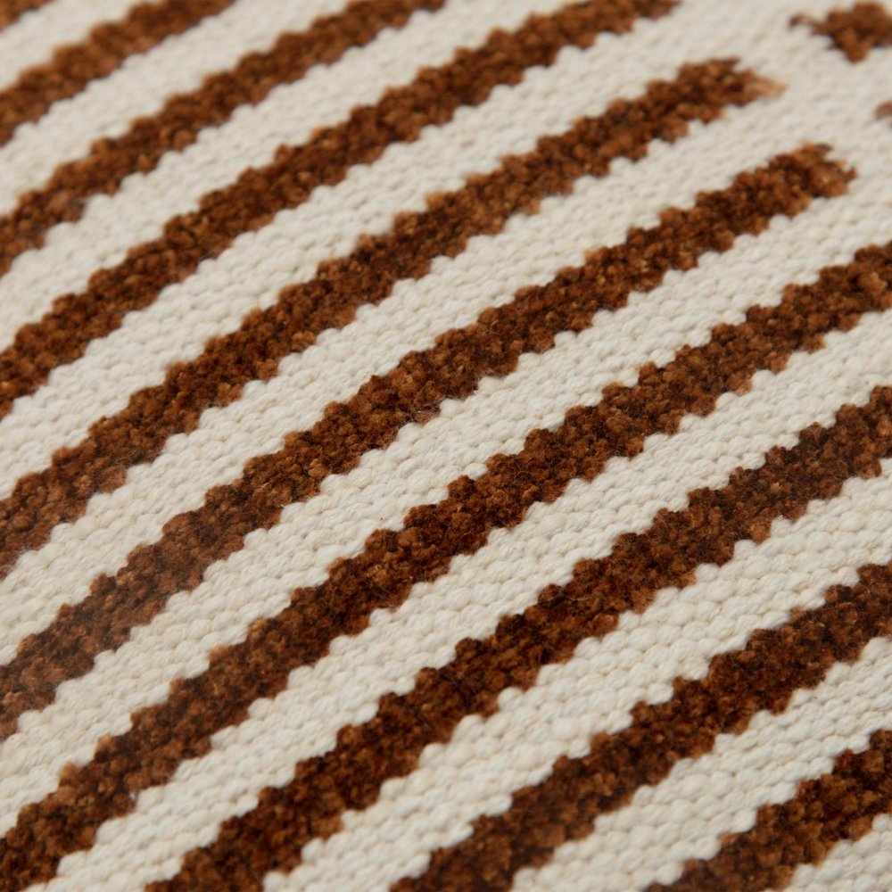 14"X20" 1 decorative pillow cover. Picture 3